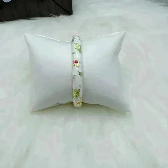 Flower Enamel Cloisonne Bracelet Bangle in White Base - Picture 6 of 9